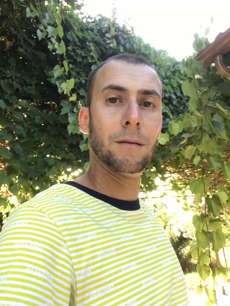 Victorian - Angerville - Calvados | Rencontre gay