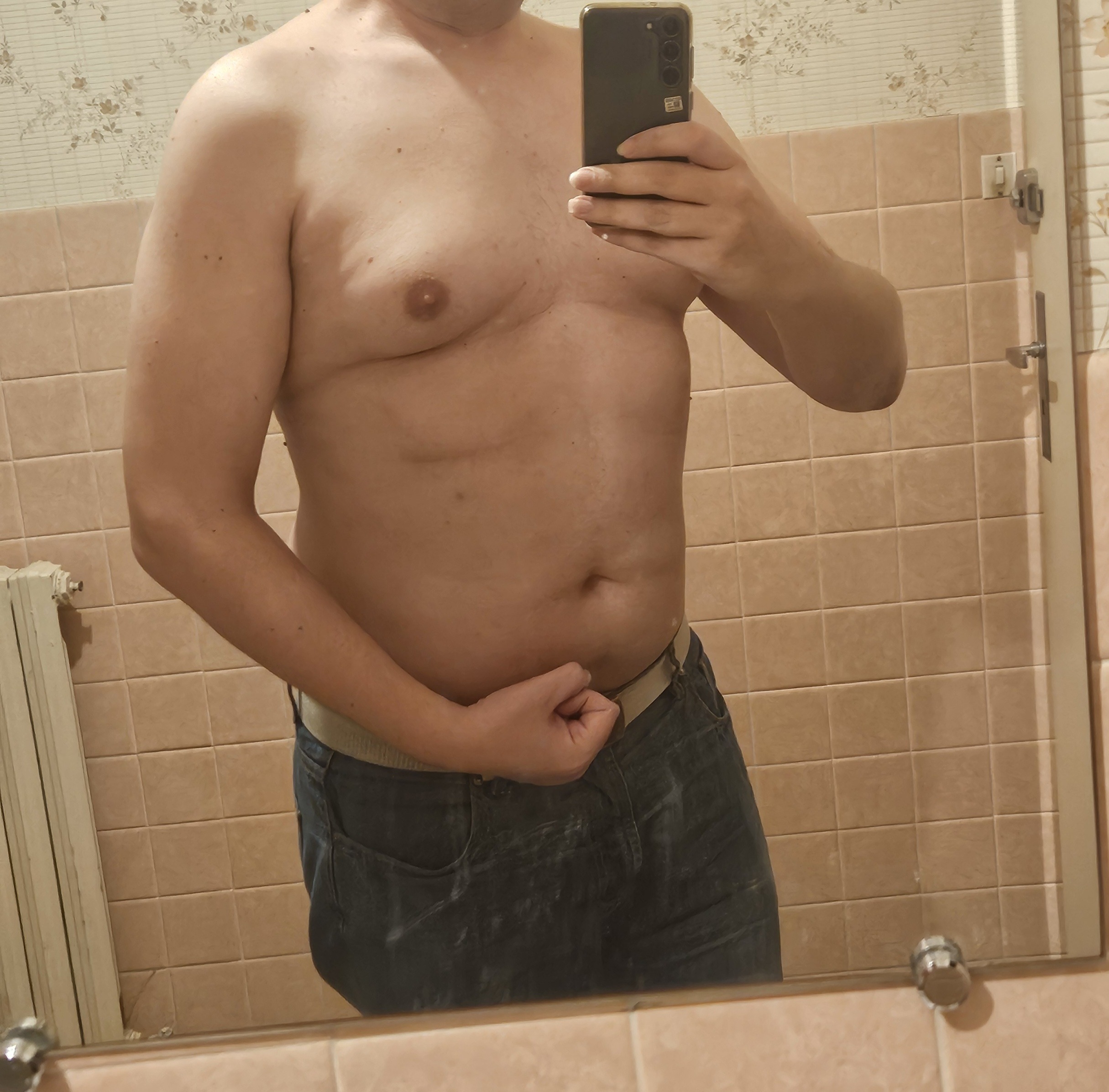 Joslyn - MoulinsenBessin - Calvados | Rencontre gay