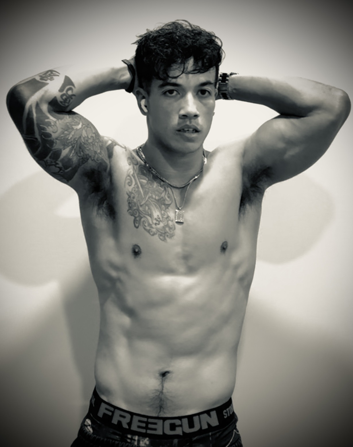 Karl-emmanuel - Agy - Calvados | Rencontre gay