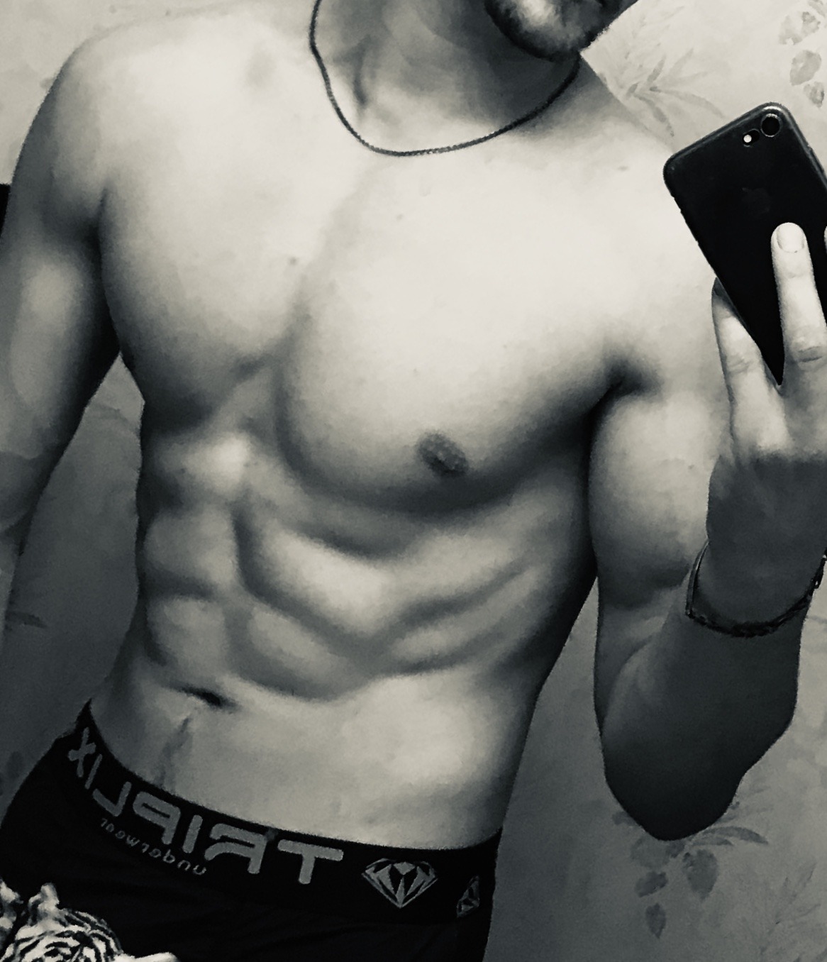 Jawhar - Brionne - Eure | Rencontre gay