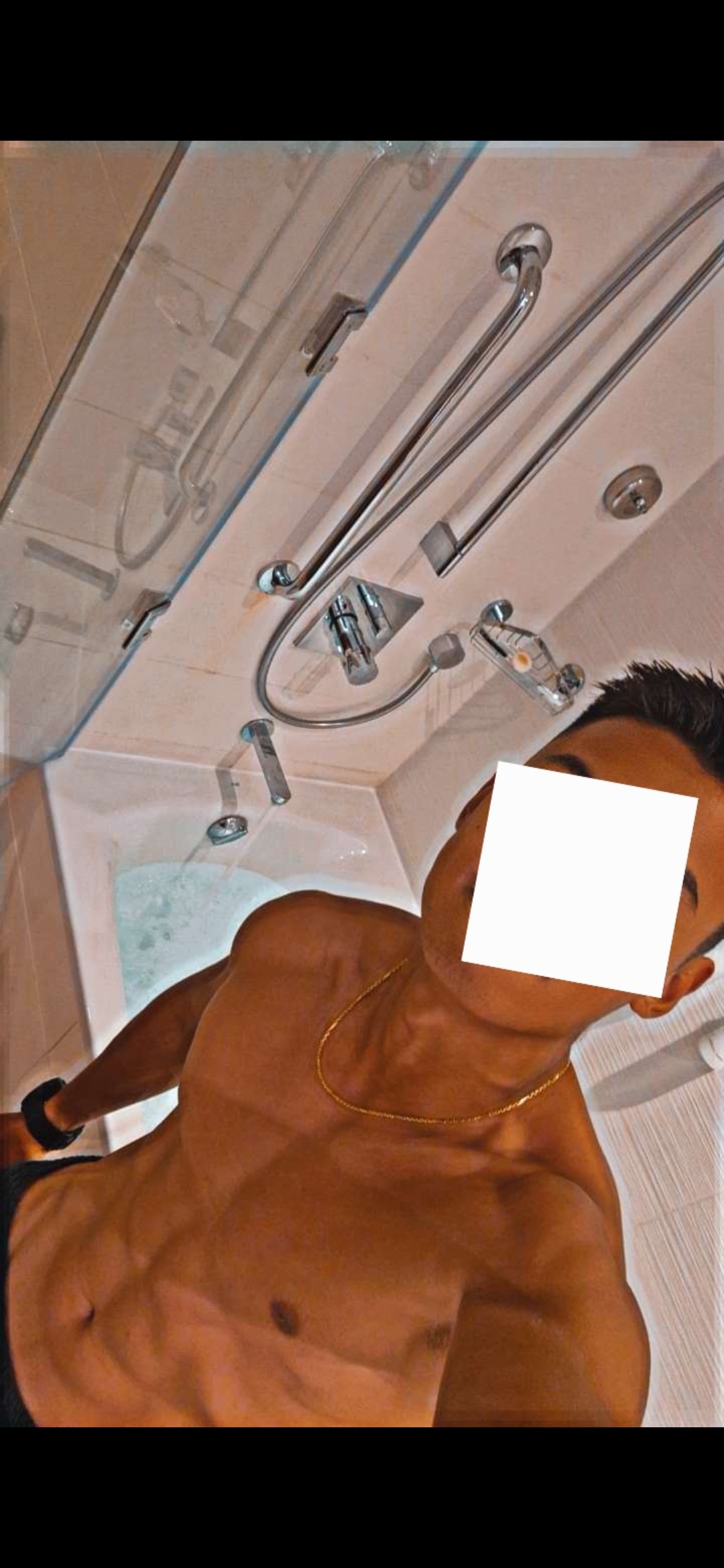 Kandjoura - Angerville-l'Orcher - Seine-Maritime | Rencontre gay