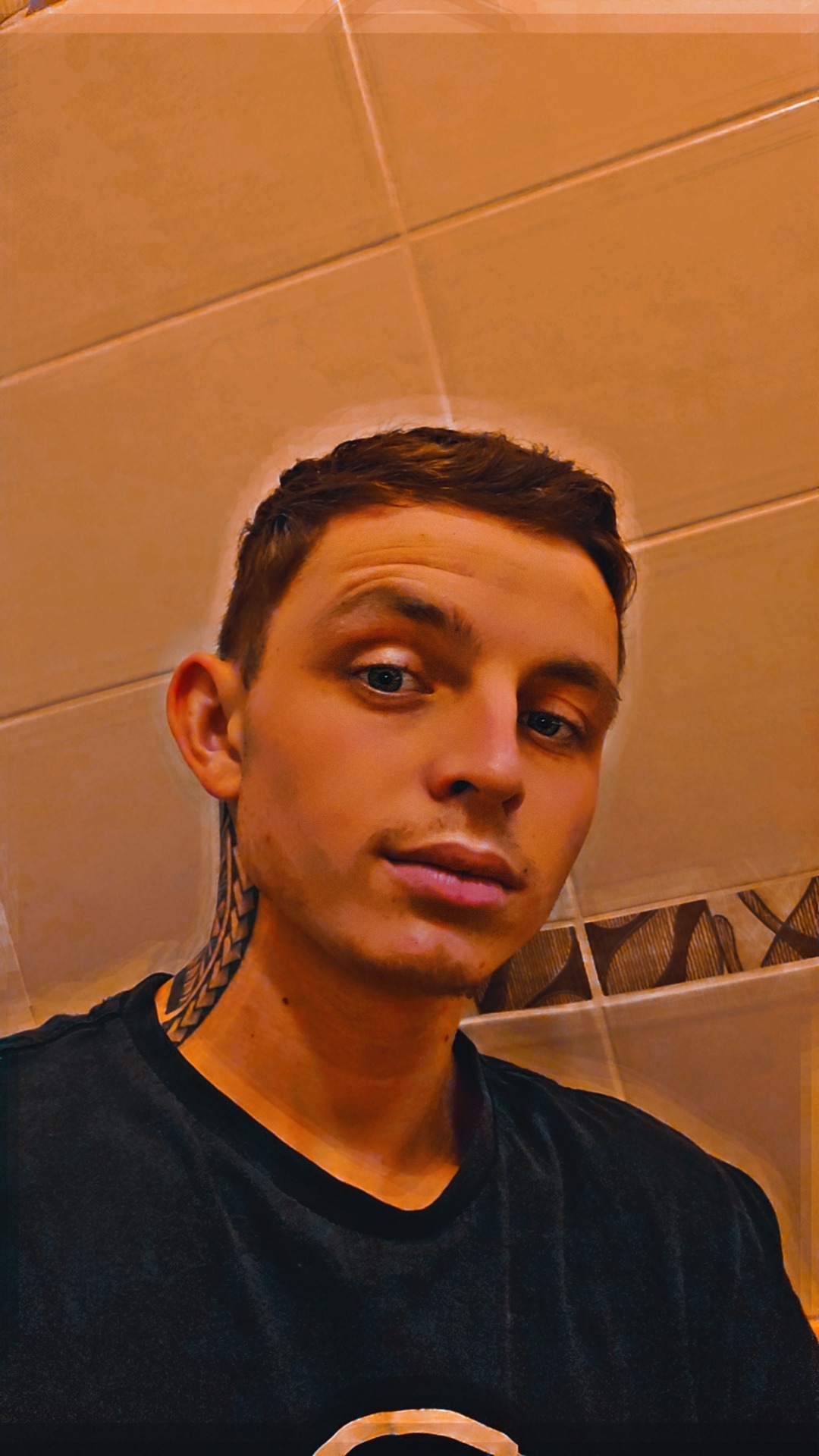Lisandru - Saint-Cyr-du-Bailleul - Manche | Rencontre gay