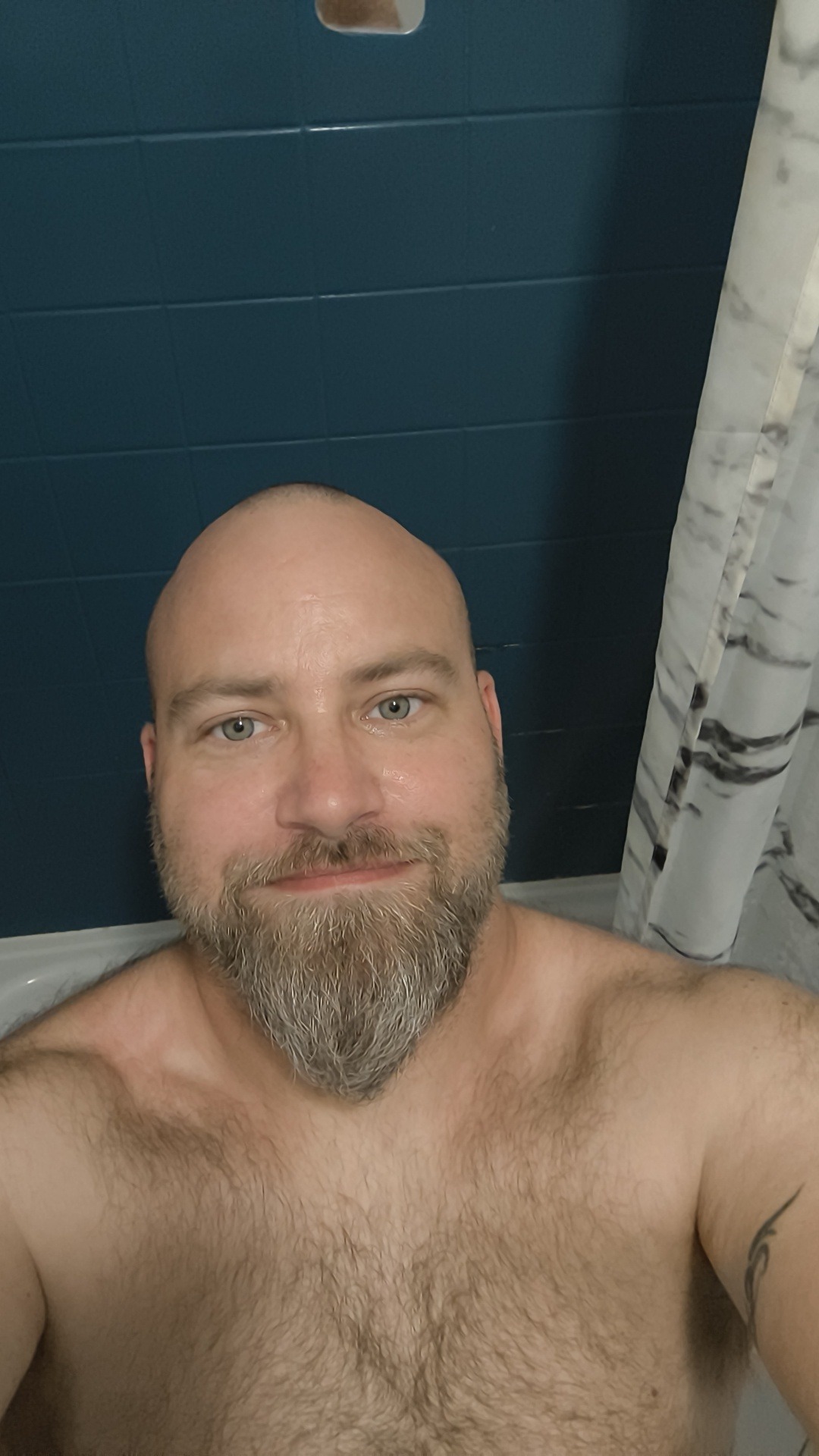 Jordany - LaFolie - Calvados | Rencontre gay