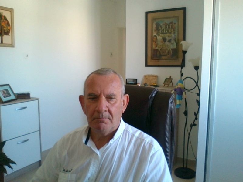 Irvine - Bretagnolles - Eure | Rencontre gay